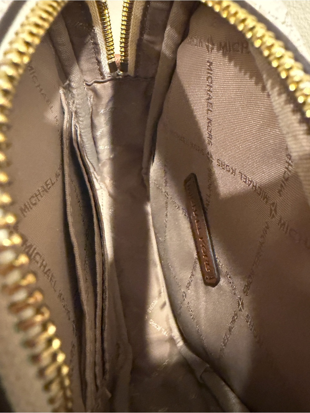 MICHAEL KORS Medium Flight Bag Vanilla Signature Crossbody Chain MK Logo - Picture 3 of 11
